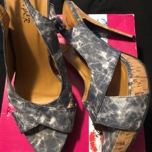 Bumper Black Tie Dye Denim Size 9